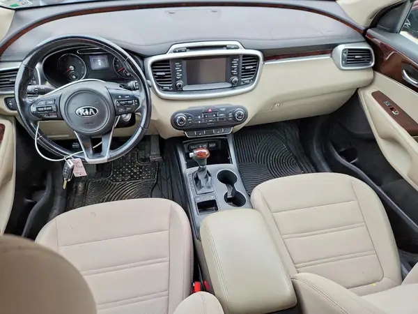 5XYPG4A35HG329454 2017 KIA SORENTO - Image 8
