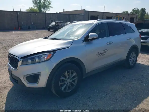 5XYPG4A35HG330524 2017 KIA SORENTO - Image 2