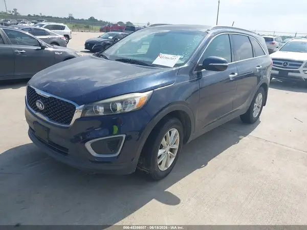 5XYPG4A35HG333472 2017 KIA SORENTO - Image 2
