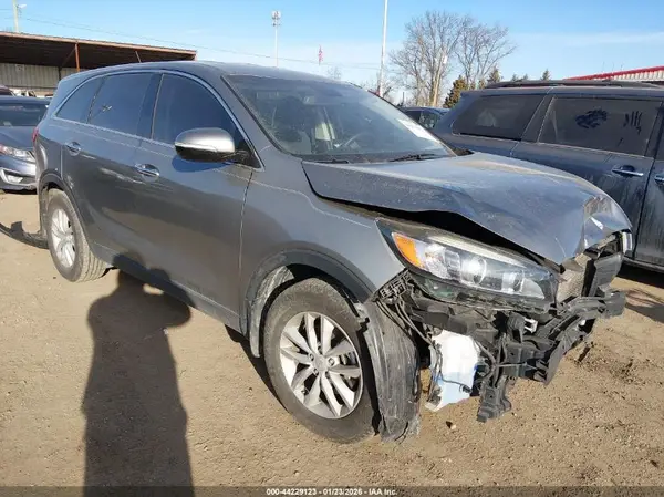 5XYPG4A35JG339049 2018 KIA SORENTO