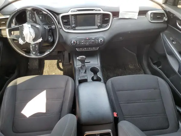 5XYPG4A35JG340217 2018 KIA SORENTO - Image 8