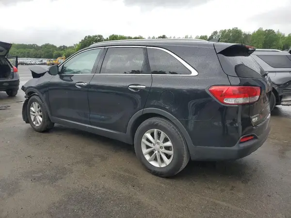 5XYPG4A35JG341948 2018 KIA SORENTO - Image 2