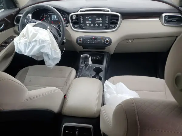 5XYPG4A35JG341948 2018 KIA SORENTO - Image 8