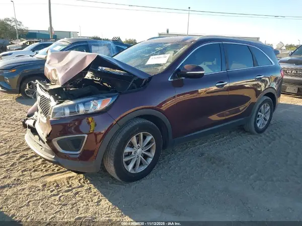 5XYPG4A35JG343716 2018 KIA SORENTO - Image 2