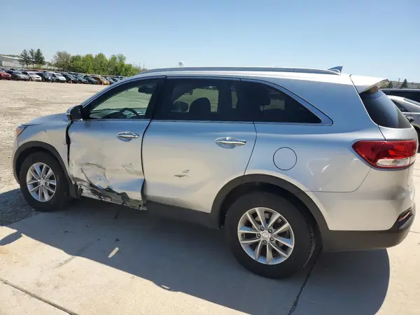 5XYPG4A35JG349256 2018 KIA SORENTO - Image 2