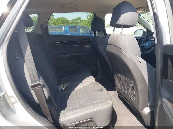 5XYPG4A35JG350827 2018 KIA SORENTO - Image 8