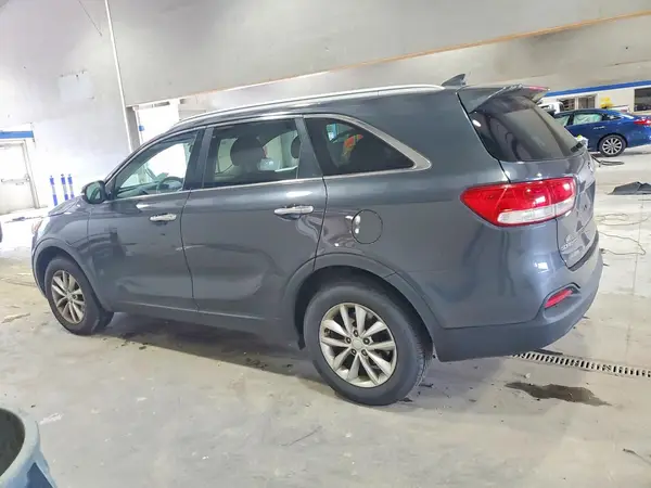 5XYPG4A35JG353307 2018 KIA SORENTO - Image 2