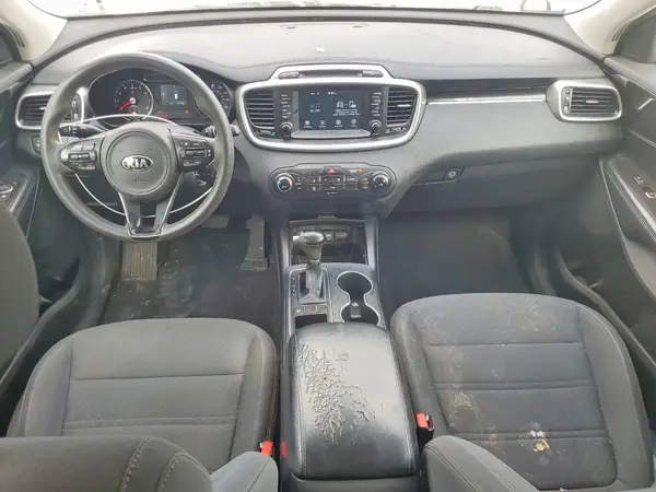 5XYPG4A35JG358572 2018 KIA SORENTO - Image 8
