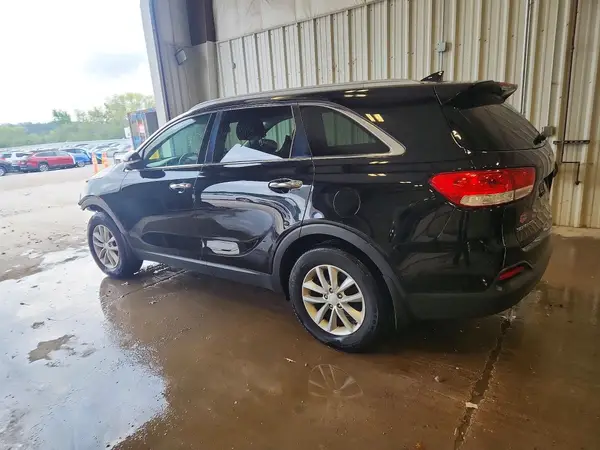 5XYPG4A35JG359222 2018 KIA SORENTO - Image 2