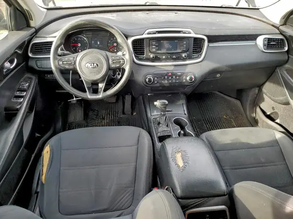 5XYPG4A35JG363996 2018 KIA SORENTO - Image 8