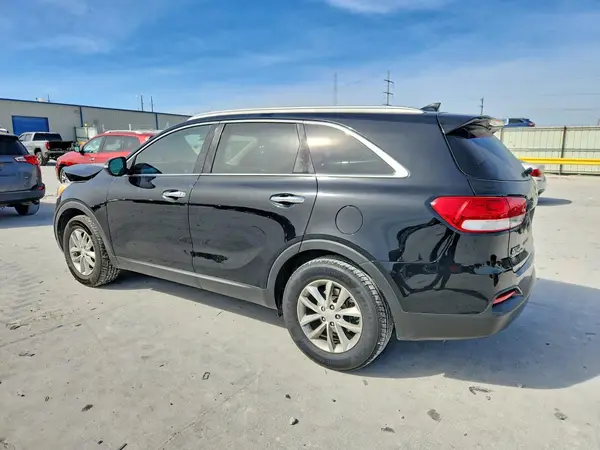 5XYPG4A35JG367739 2018 KIA SORENTO - Image 2