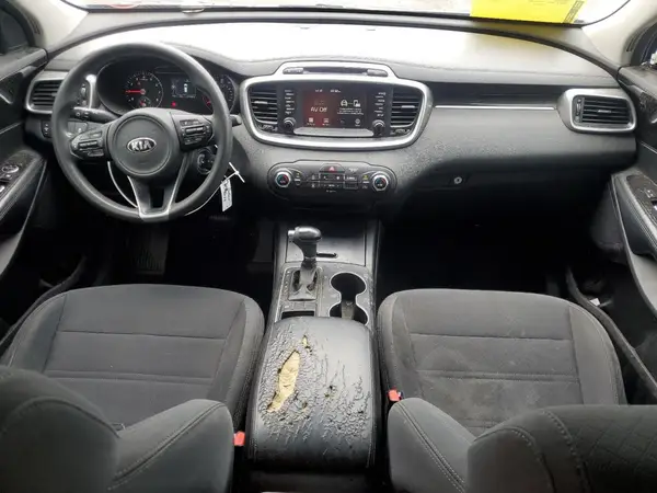 5XYPG4A35JG377588 2018 KIA SORENTO - Image 8