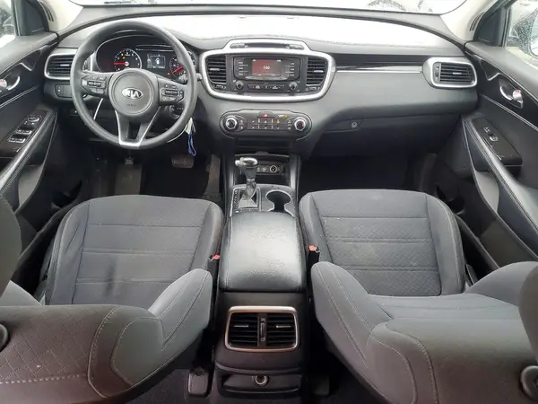 5XYPG4A35JG378384 2018 KIA SORENTO - Image 8