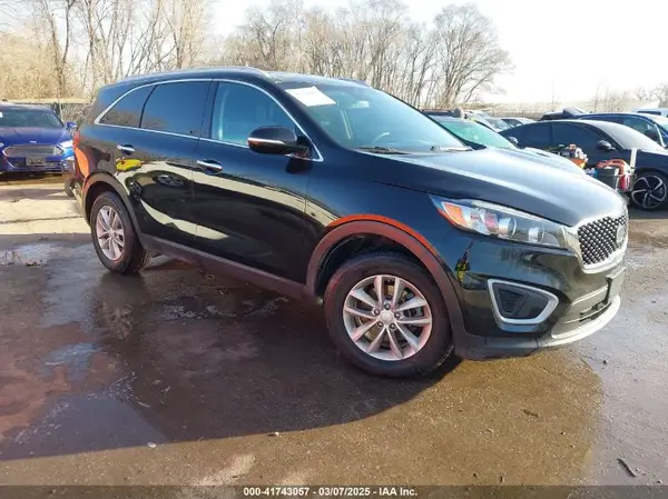 5XYPG4A35JG379003 2018 KIA SORENTO - Image 1