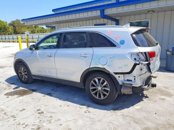 5XYPG4A35JG381382 2018 KIA SORENTO - Image 2