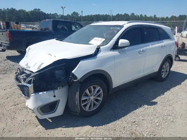 5XYPG4A35JG382841 2018 KIA SORENTO - Image 2