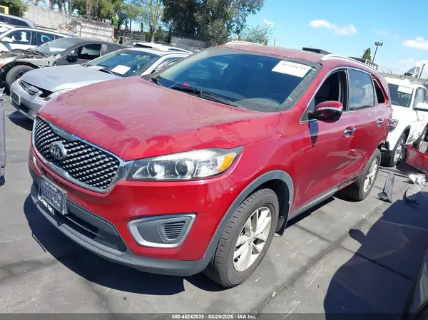 5XYPG4A35JG384444 2018 KIA SORENTO - Image 2