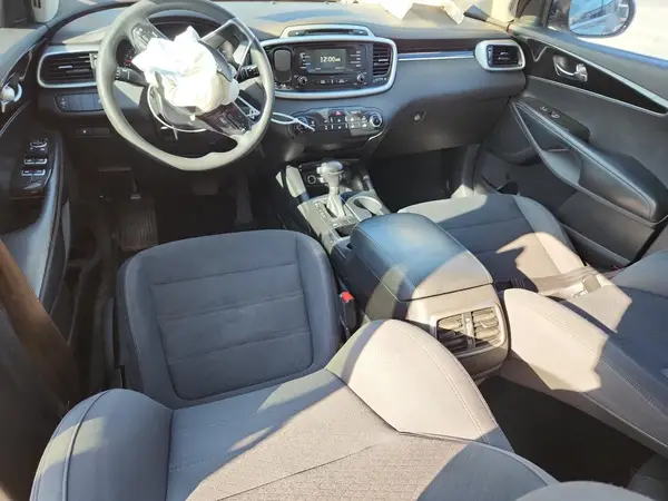 5XYPG4A35JG401808 2018 KIA SORENTO - Image 8
