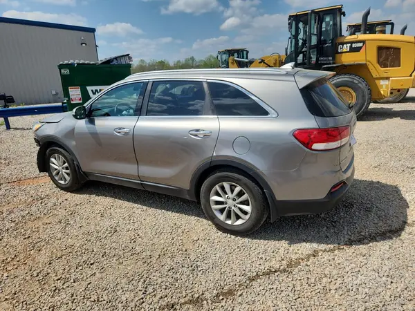 5XYPG4A35JG404532 2018 KIA SORENTO - Image 2