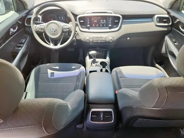 5XYPG4A35JG406037 2018 KIA SORENTO - Image 8