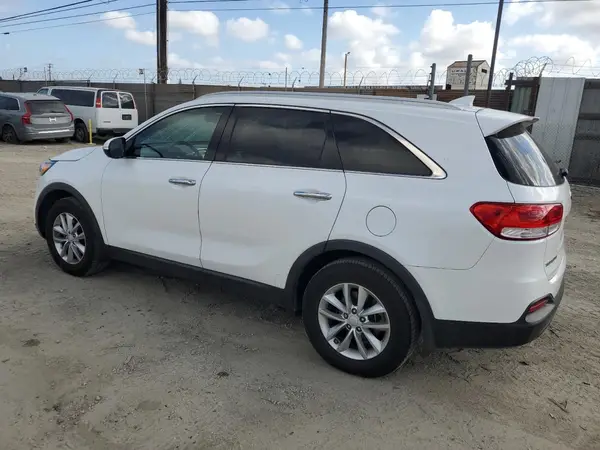 5XYPG4A35JG409441 2018 KIA SORENTO - Image 2