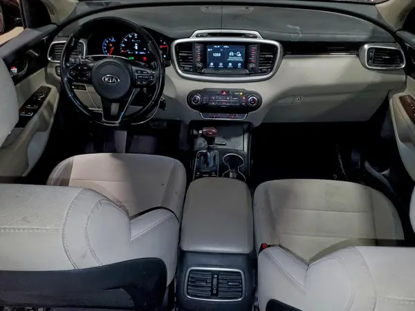 5XYPG4A35JG416633 2018 KIA SORENTO - Image 8