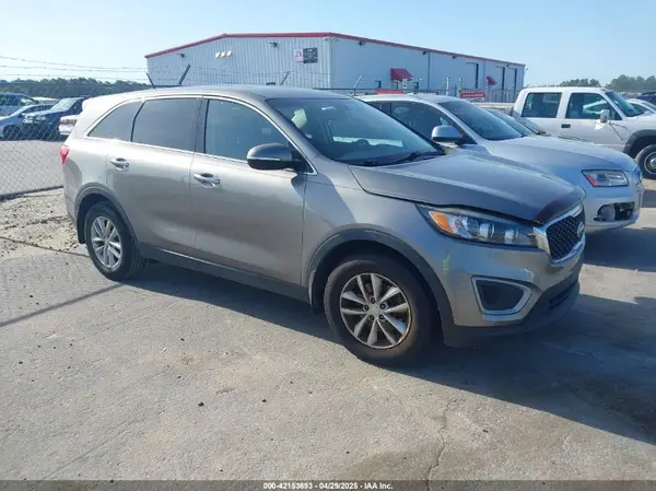5XYPG4A35JG417927 2018 KIA SORENTO - Image 1
