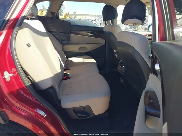 5XYPG4A35JG420701 2018 KIA SORENTO - Image 8