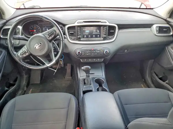 5XYPG4A35JG425039 2018 KIA SORENTO - Image 8