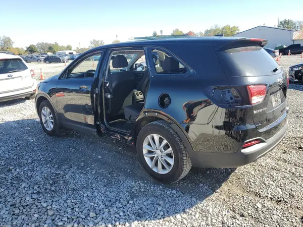 5XYPG4A35JG426921 2018 KIA SORENTO - Image 2