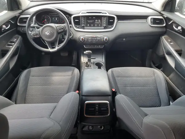 5XYPG4A35JG429818 2018 KIA SORENTO - Image 8