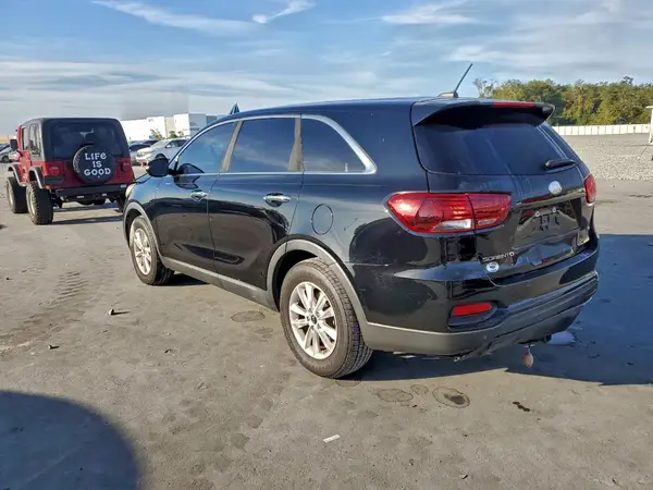 5XYPG4A35KG439685 2019 KIA SORENTO - Image 2