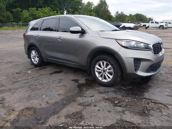 5XYPG4A35KG450380 2019 KIA SORENTO - Image 1