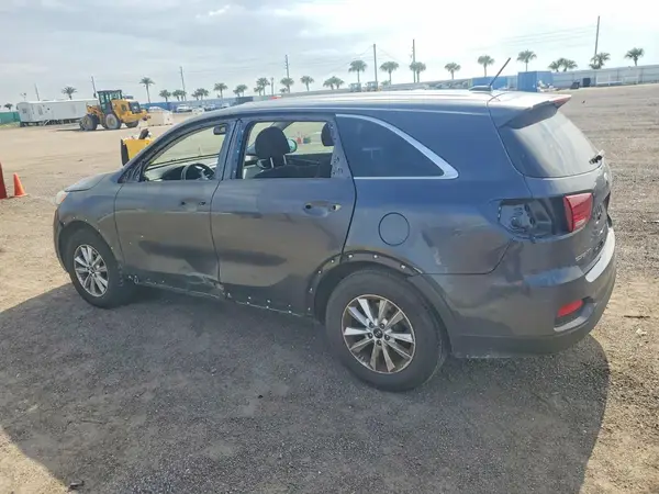5XYPG4A35KG464442 2019 KIA SORENTO - Image 2