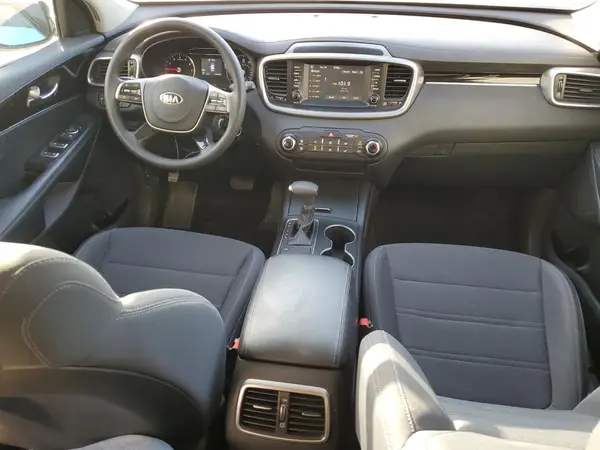 5XYPG4A35KG471200 2019 KIA SORENTO - Image 8