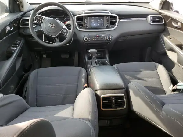 5XYPG4A35KG472847 2019 KIA SORENTO - Image 8
