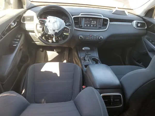 5XYPG4A35KG476929 2019 KIA SORENTO - Image 8