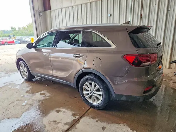 5XYPG4A35KG499630 2019 KIA SORENTO - Image 2