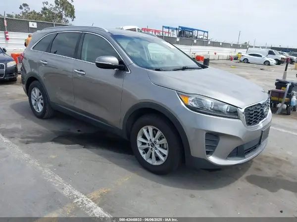 5XYPG4A35KG501229 2019 KIA SORENTO - Image 1