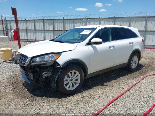5XYPG4A35KG506334 2019 KIA SORENTO - Image 2