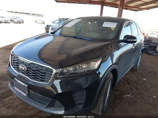 5XYPG4A35KG512733 2019 KIA SORENTO - Image 2