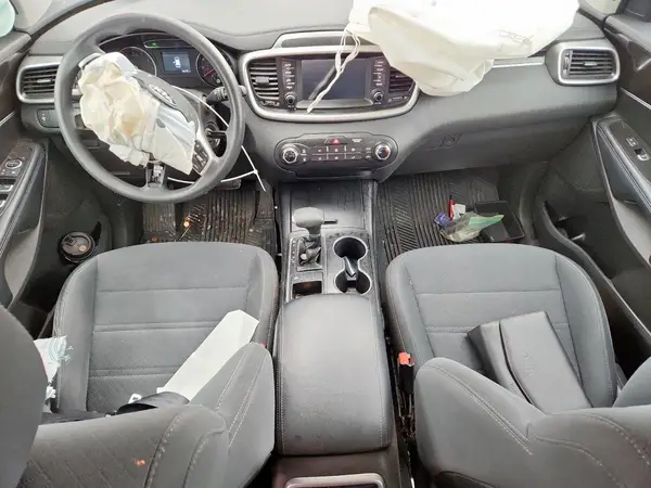 5XYPG4A35KG514109 2019 KIA SORENTO - Image 8