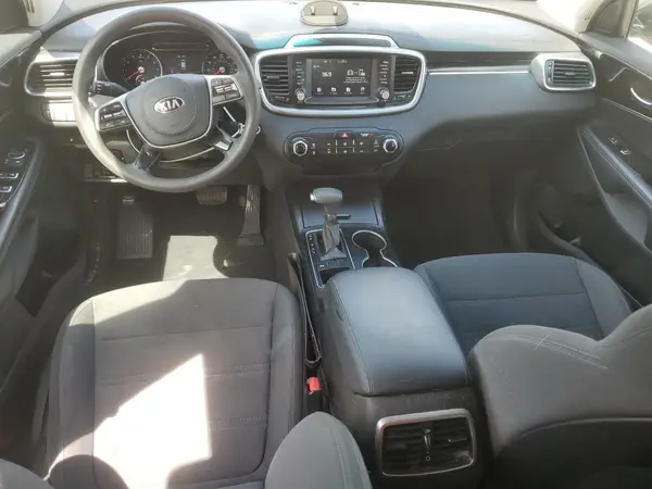 5XYPG4A35KG516426 2019 KIA SORENTO - Image 8