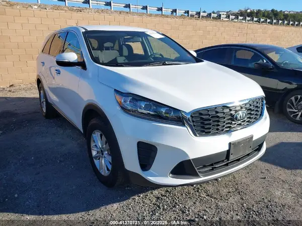 5XYPG4A35KG518807 2019 KIA SORENTO - Image 1
