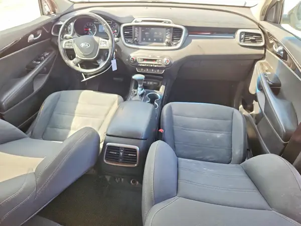 5XYPG4A35KG530987 2019 KIA SORENTO - Image 8