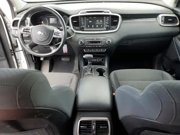 5XYPG4A35KG534490 2019 KIA SORENTO - Image 8