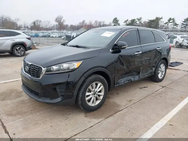 5XYPG4A35KG534781 2019 KIA SORENTO - Image 2