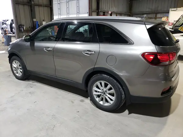 5XYPG4A35KG534912 2019 KIA SORENTO - Image 2