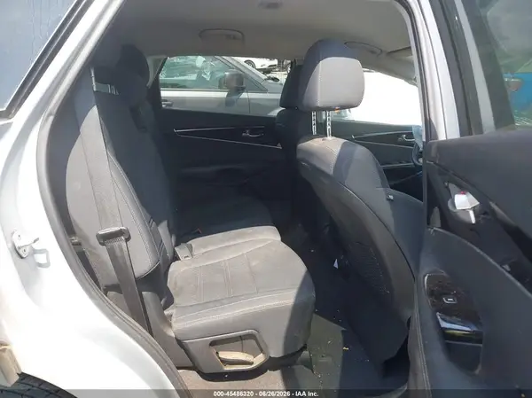 5XYPG4A35KG535316 2019 KIA SORENTO - Image 8