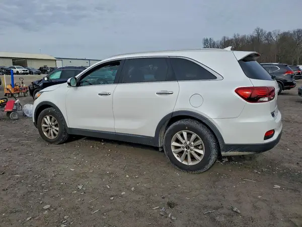 5XYPG4A35KG540015 2019 KIA SORENTO - Image 2